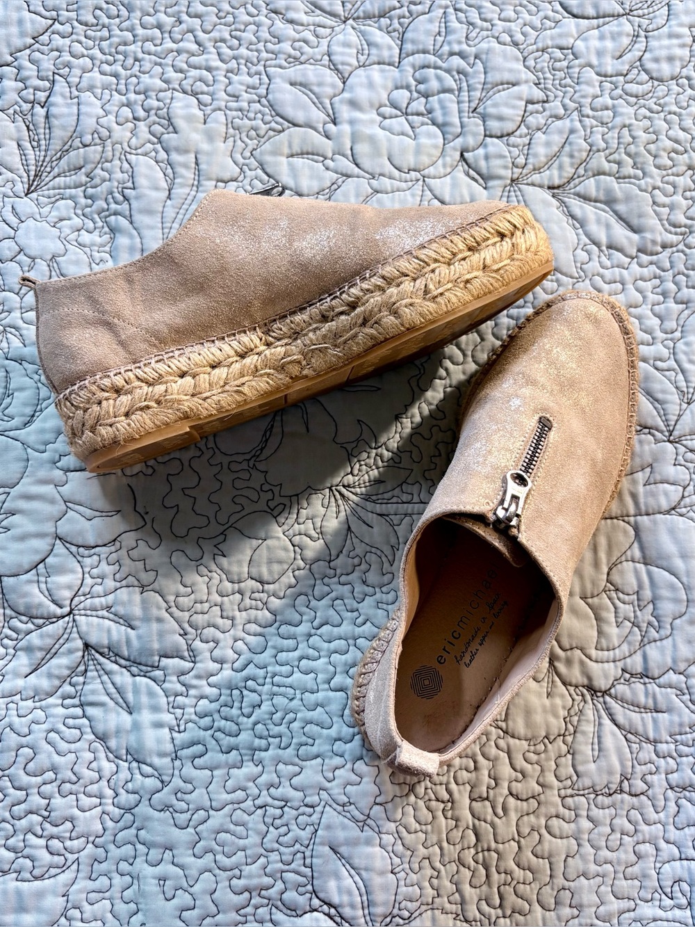 Eric Michael Serena Shimmer Suede Zip Front Platform Espadrilles US 8 (EU 38)🧡